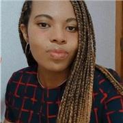 Professora de inglês com fluência na língua, experiência em produção de material didático e em dar aulas oferece aulas particulares para jovens e adultos de modo presencial na cidade do Rio de Janeiro ou de maneira remota